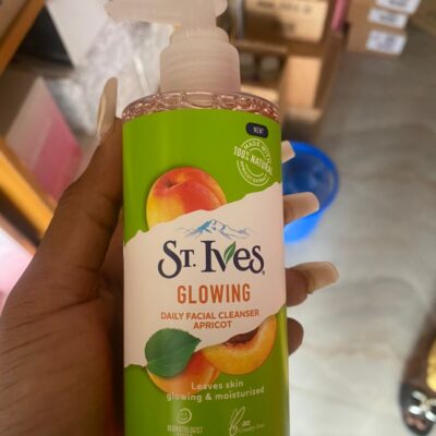 St Ives Glowing Apricot Facial Cleanser-200ml