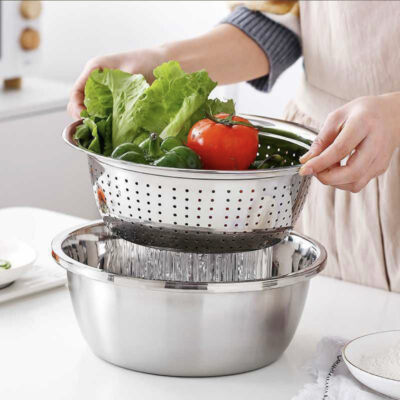 Multipurpose colander and grater set